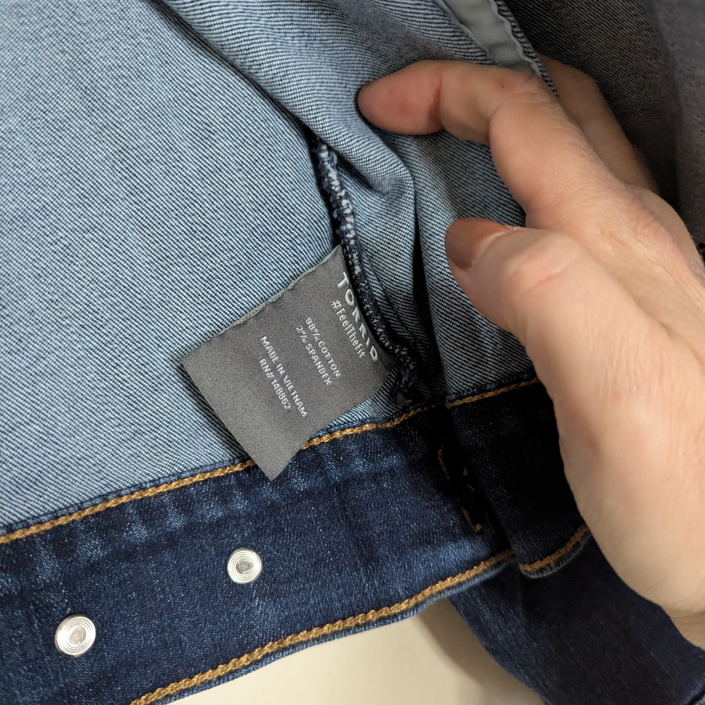 Torrid Denim Jacket NWOT - Picture 7 of 10